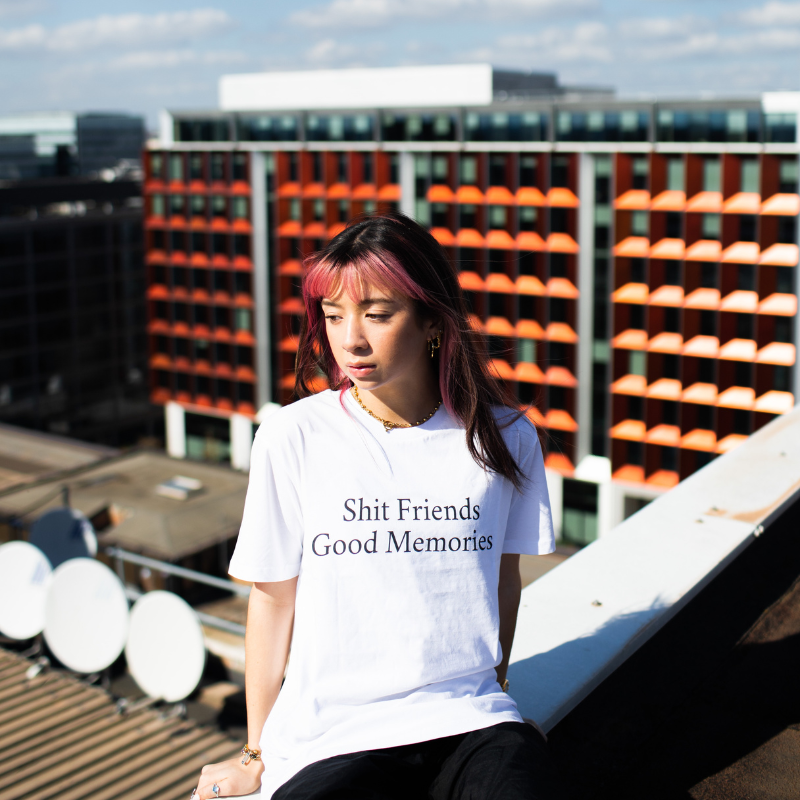 Memories 'n' Mayhem Shit Friends Good Memories T-Shirt - Image 4