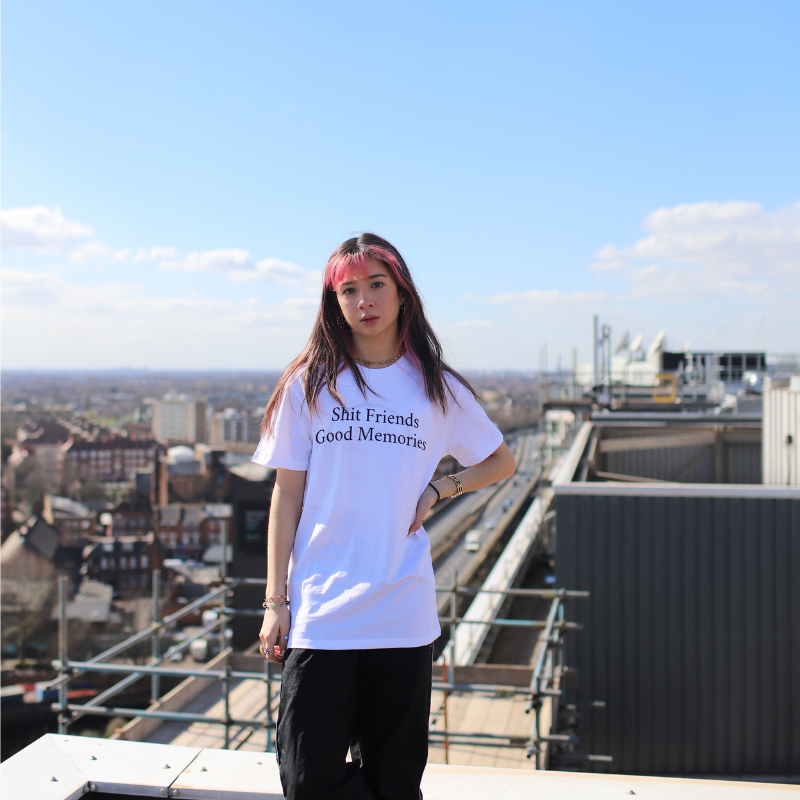 Memories 'n' Mayhem Shit Friends Good Memories T-Shirt - Image 5